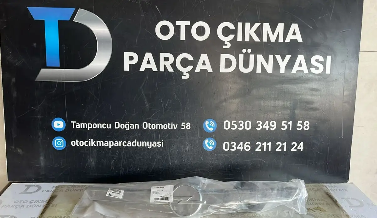 Opel Corsa C Ön Panjur Nikelajı Sıfır