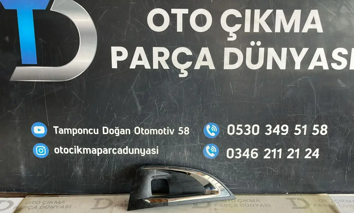 Peugeout 5008 Sağ Sis Çerçevesi Çıkma