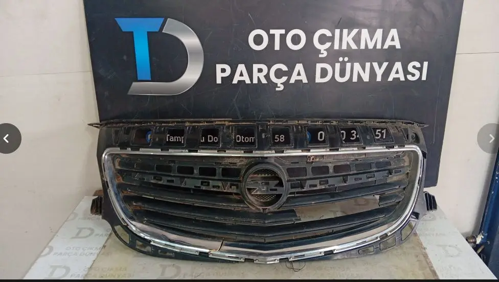 Opel Insignia Ön Panjur (Kırık /08-13)