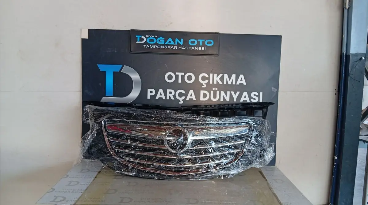 Opel Insignia A Ön Panjur Sıfır (08-13)