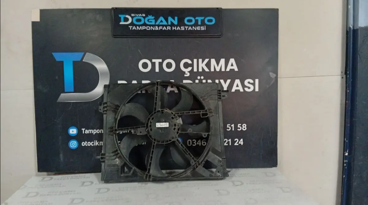 Renault Megane 4 Fanı Orjinal Çıkma (16-24)
