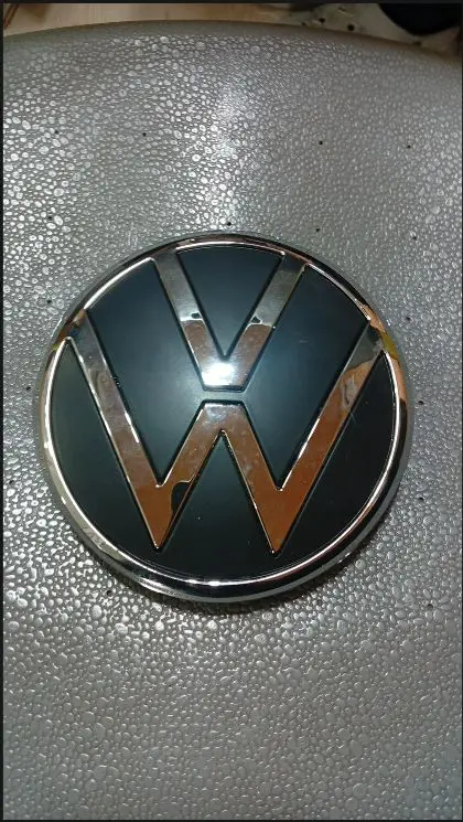 Volkswagen Passat B 8.5 Ön Amblem Orjinal Sıfır (20-25)