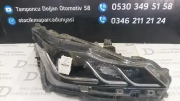Toyota Corolla Sağ Far 19-24