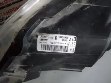Opel Corsa D Sağ Far Makyajlı 11-14