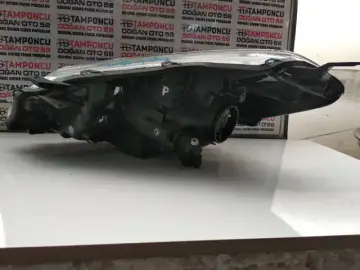 Toyota Yaris Sağ Far Merceksiz -18