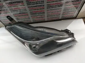 Toyota Yaris Sağ Far Merceksiz -18