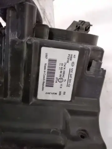 Volkswagen Polo Sağ Far Orjinal Çıkma 15-17