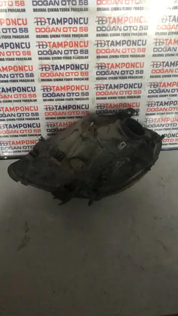 Renault Clio Sağ Far Orjinal Çıkma