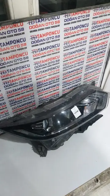 Nissan Qashqai Sağ Far 17-22