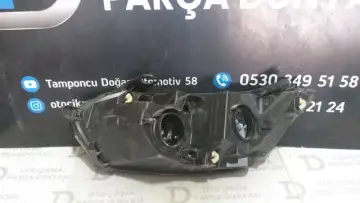 Dacia Sandero Sağ Far -21