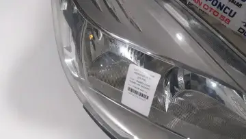 Ford Kuga Sağ Far Merceksiz 13-16
