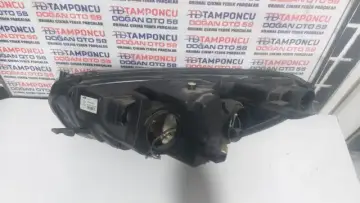 Ford Courier Sağ Far 14-18