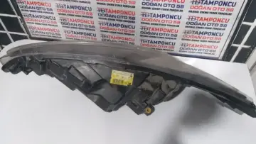 Ford Fiesta Sağ Far 09-12