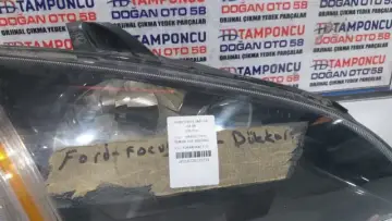 Ford Focus Sağ Far 04-08