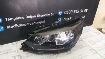 Peugeout 2008 Sol Far 20-23-Cam Çatlak