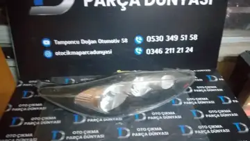 Ford Fiesta Sağ Far 09-12