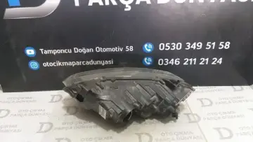 Dacia Duster Sağ Far 17-20