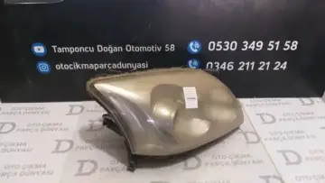 Toyota Avensis Sağ Far 03-08