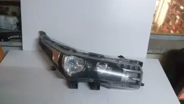 Toyota Corolla Sağ Far 13-17