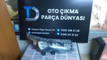 Toyota Corolla Sağ Far 13-17