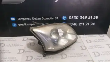Toyota Avensis Sağ Far 03-08