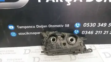 Toyota Avensis Sol Far 98-00