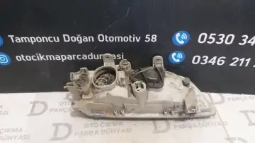 Nissan Premira Sol Far 96-99