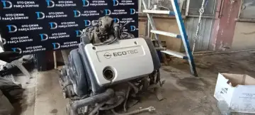 Opel Astra J Komple Motor