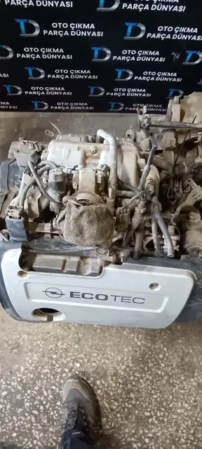 Opel Astra J Komple Motor