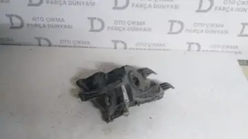 Volkswagen Jetta Makyajlı Kasa Sağ Sis Farı