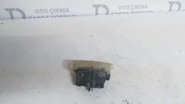 Nissan Qashqai Sağ-Sol Uyumlu Çamurluk Sinyali