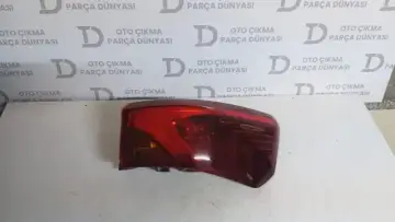 Toyota Auris Sağ Dış Stop