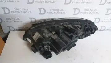 Mercedes C Serisi Sağ Far Beyinli W 204 09-12