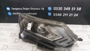 Nissan Qashqai Sağ Far Cam Kırık