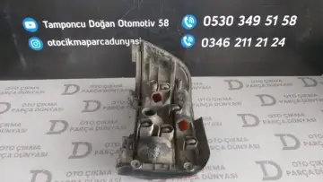 Toyota Corolla Sağ Stop E.Kasa
