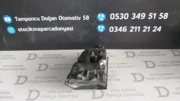 Peugeot 5008 Sağ İç Stop Cam Kırık