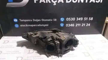 Audi A4 Sağ Far