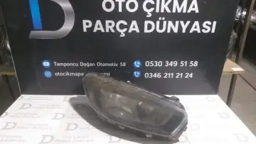 Ford Courier Sağ Far Siyah