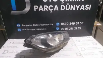 Ford Courier Sağ Far Siyah