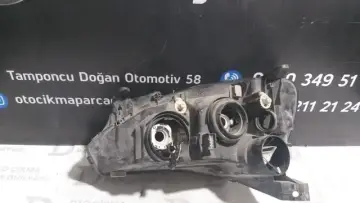 Opel Corsa C Sağ Far
