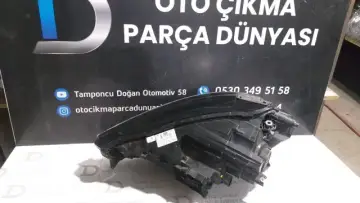 Skoda Kadiag Sağ Far Full Ledli Cam Kırık