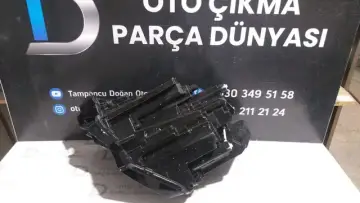 Skoda Kadiag Sağ Far Full Ledli Cam Kırık
