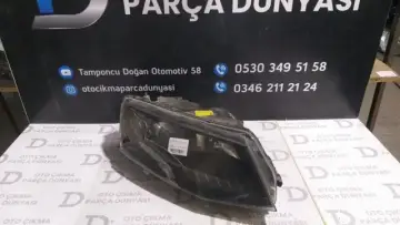Skoda Octavia Sağ Far-14 Cam Çatlak