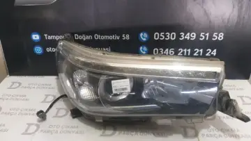 Toyota Hilux Sağ Far