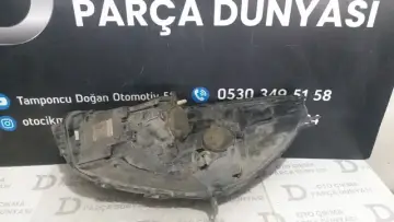 Renault Clio 4 Sağ Far