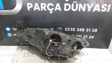 Fiat Egea Sağ Far 15-20 Kasa Kırık
