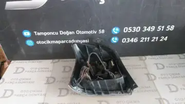 Toyota Avensis T25 Sağ Stop 04-08