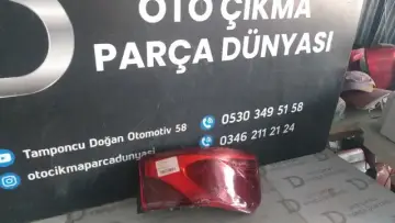 Toyota Auris Sağ Dış Stop
