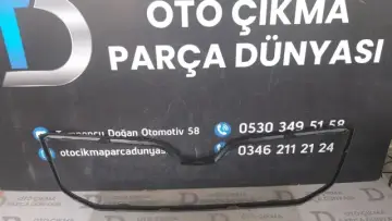 Skoda Süper B Panjur Çıtası Siyah