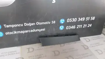 Renault Clio 5 Arka Kapı Sol Direk Çıtası 20-24